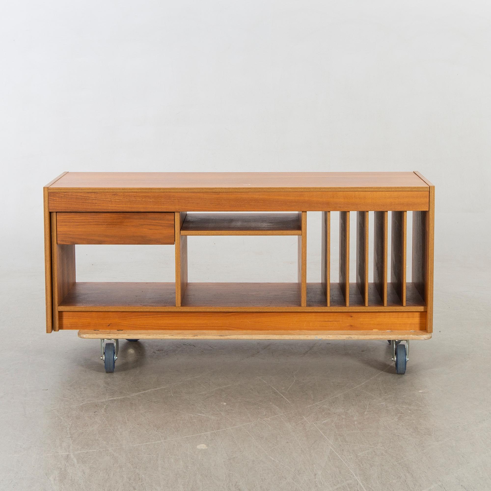 Stereobänk/sideboard 1970-tal.