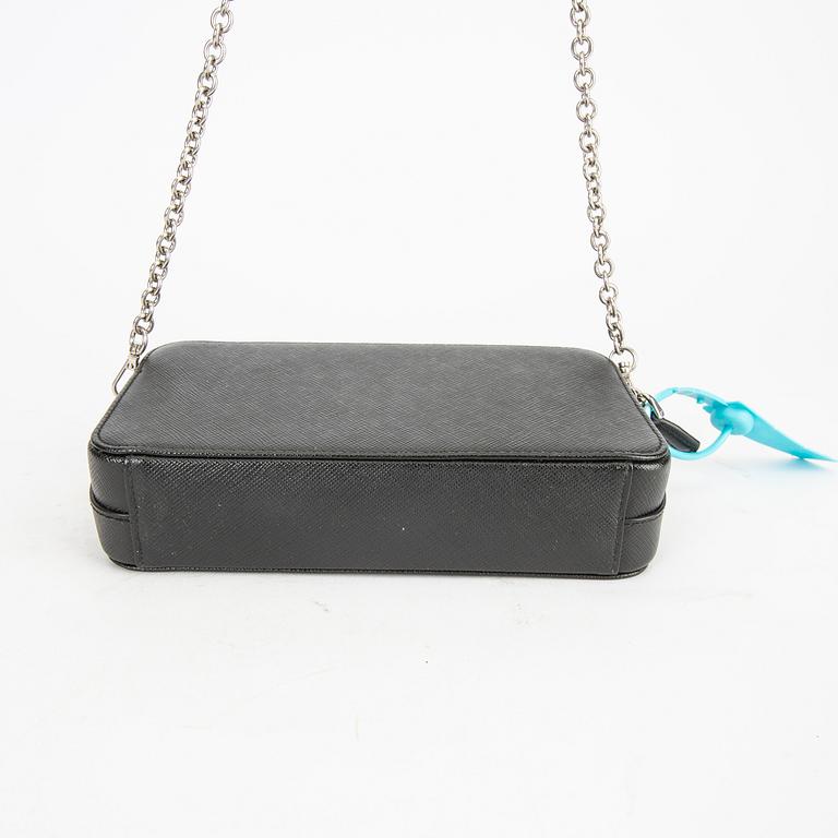 Prada väska, mini bandoliera.