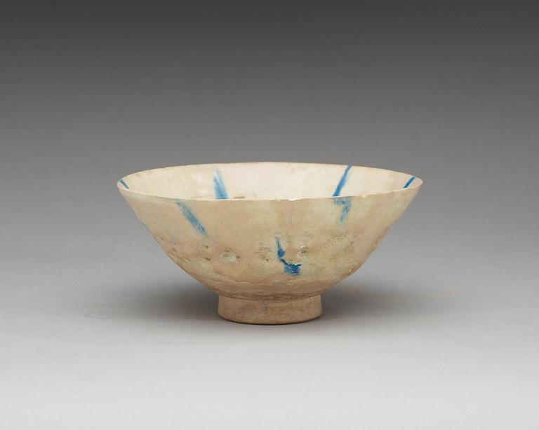 SKÅL. Diameter 19 cm. Iran, Keshan 1100-talets andra hälft.