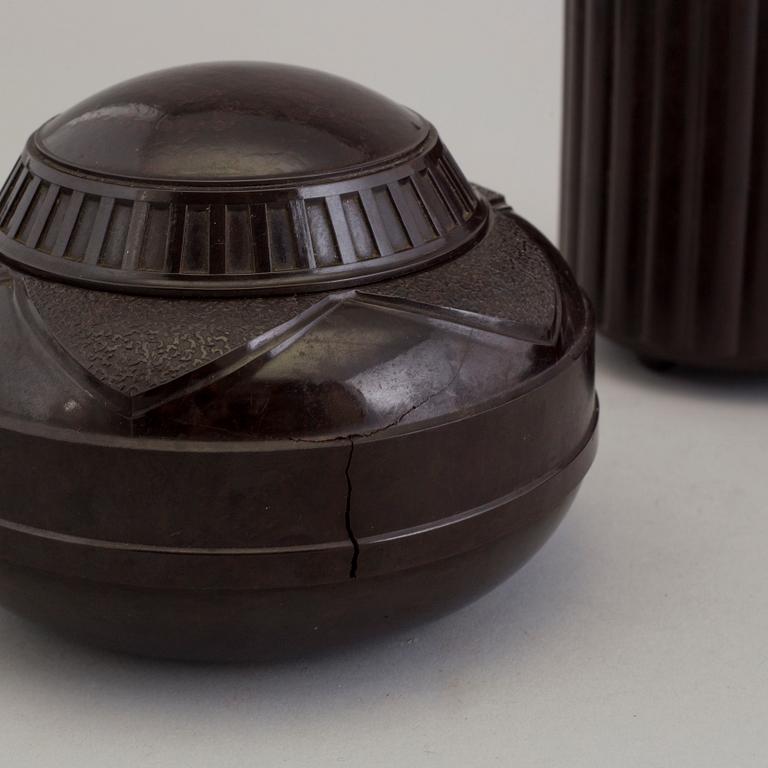 a set of 7 bakelit boxes from France, 1930's.