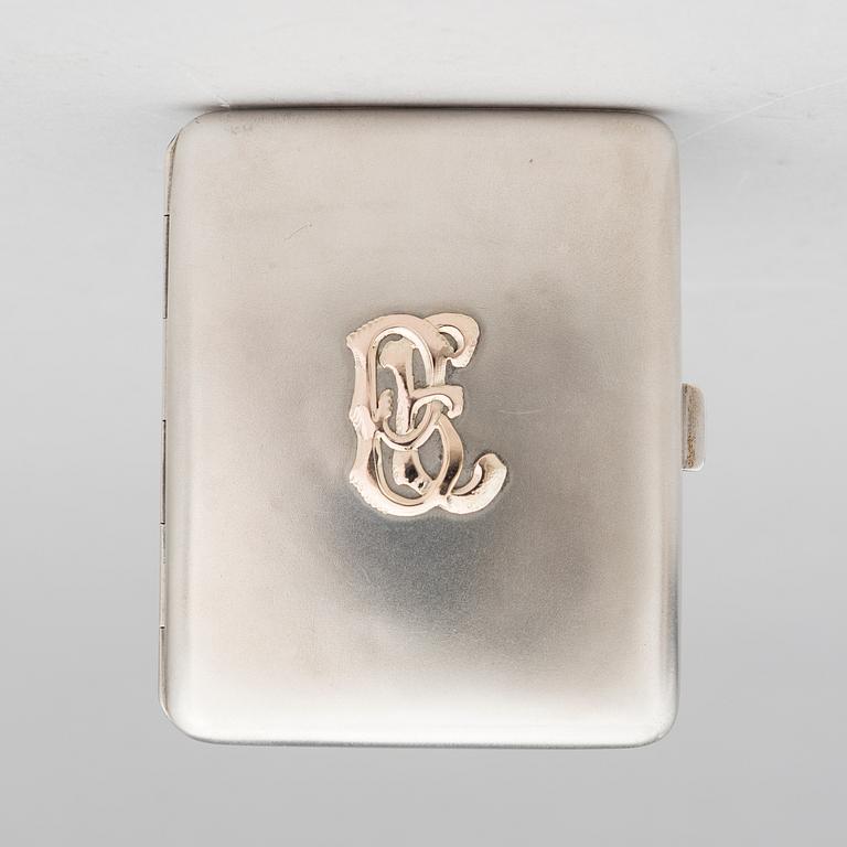 SAVUKERASIA, hopeaa, jossa 27. Jääkäripataljoonan risti. Suomalaiset tarkastusleimat, Helsinki 1928.