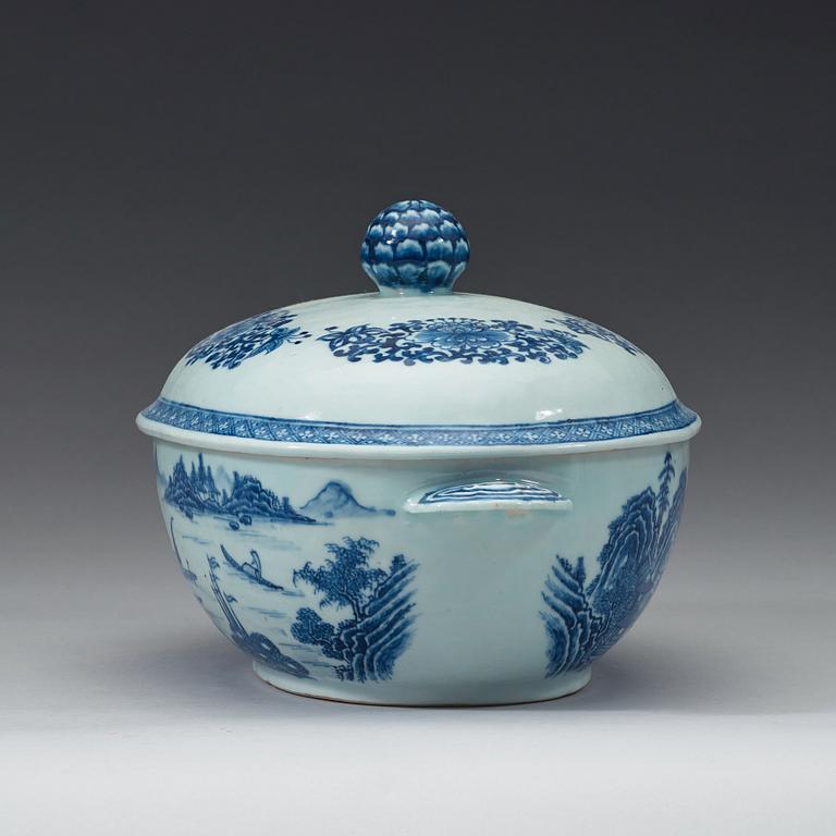 TERRIN med LOCK och FAT, kompaniporslin. Qingdynastin, Qianlong (1736-95).