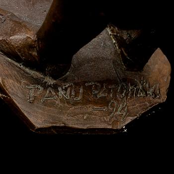 PANU PATOMÄKI, brons skulptur, signerad och daterad -94.