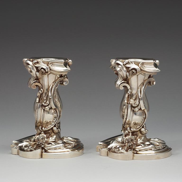 A pair of Fabergé candlesticks, Moscow 1908-1917. Imperial Warrant.