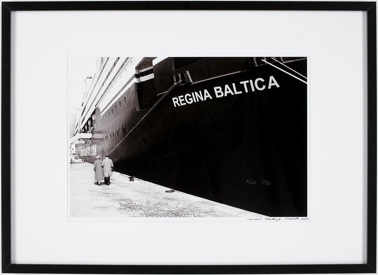 MICHAEL NASBERG, fotografi, sign. "The Ship", Stockholm 2001.