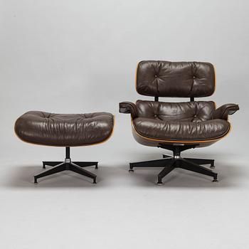 Charles ja Ray Eames, nojatuoli ja rahi, "Lounge chair" Herman Miller 1970-luku.