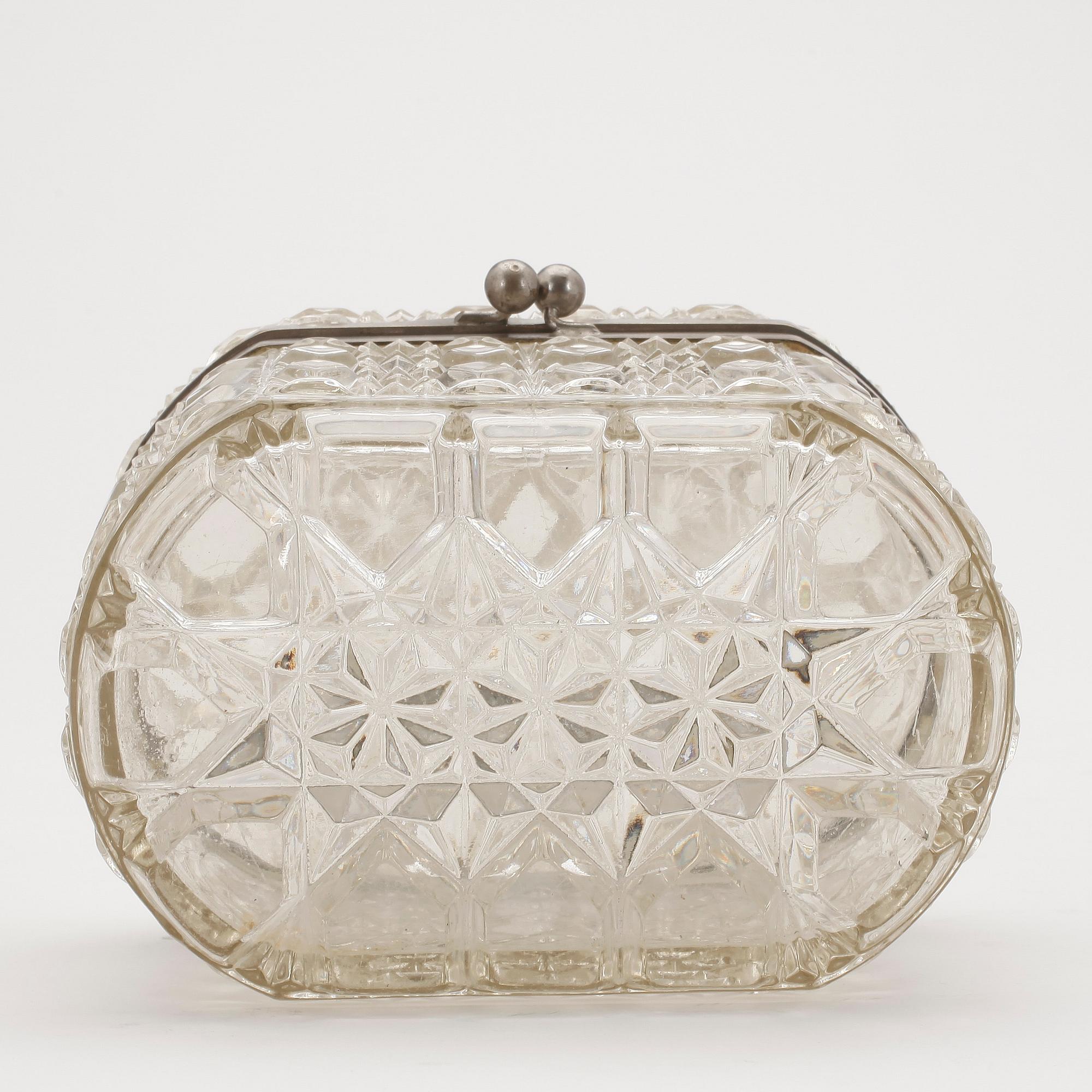 SKRIN, pressglas, omkring sekelskiftet 1900.