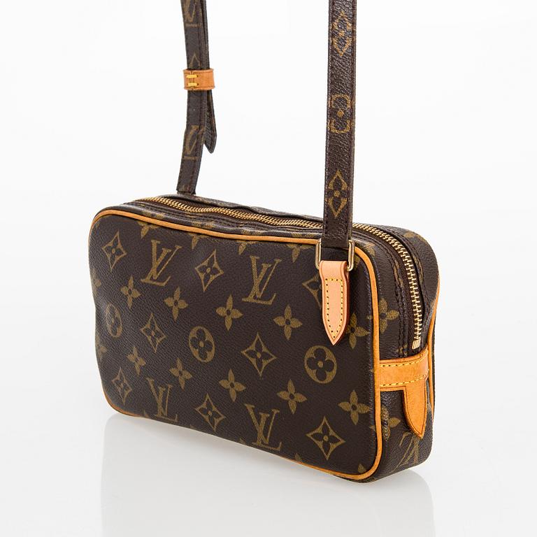 Louis Vuitton, "Marly Bandouliere" bag.