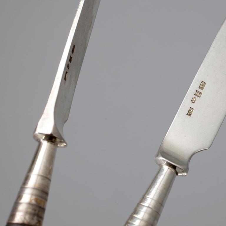 PARTI SILVER, 7 delar, silver, bland annat Juvelerare Birger Eriksson, Göteborg, 1879.