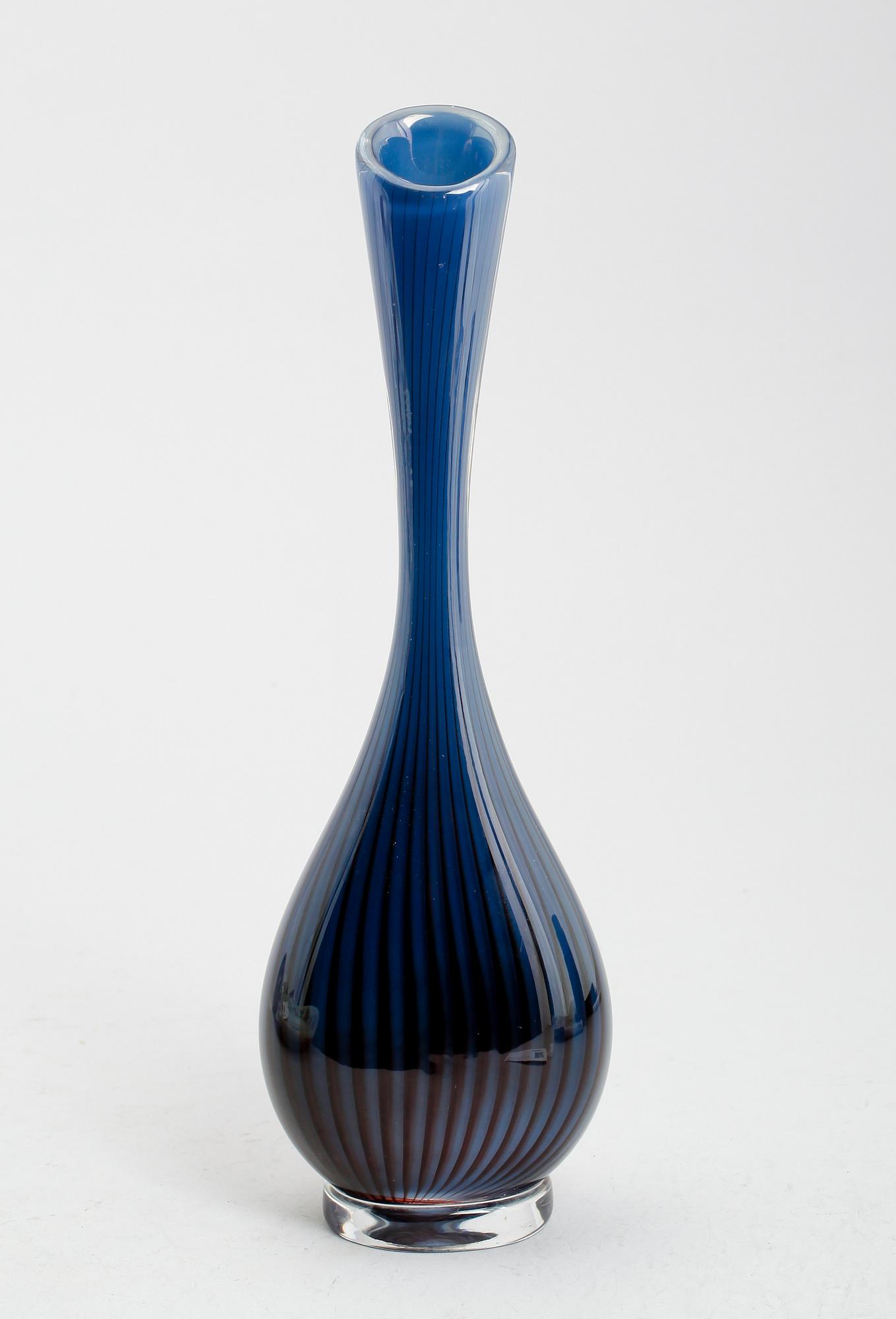 VAS, glas, "Colora", Vicke Lindstrand, Kosta.