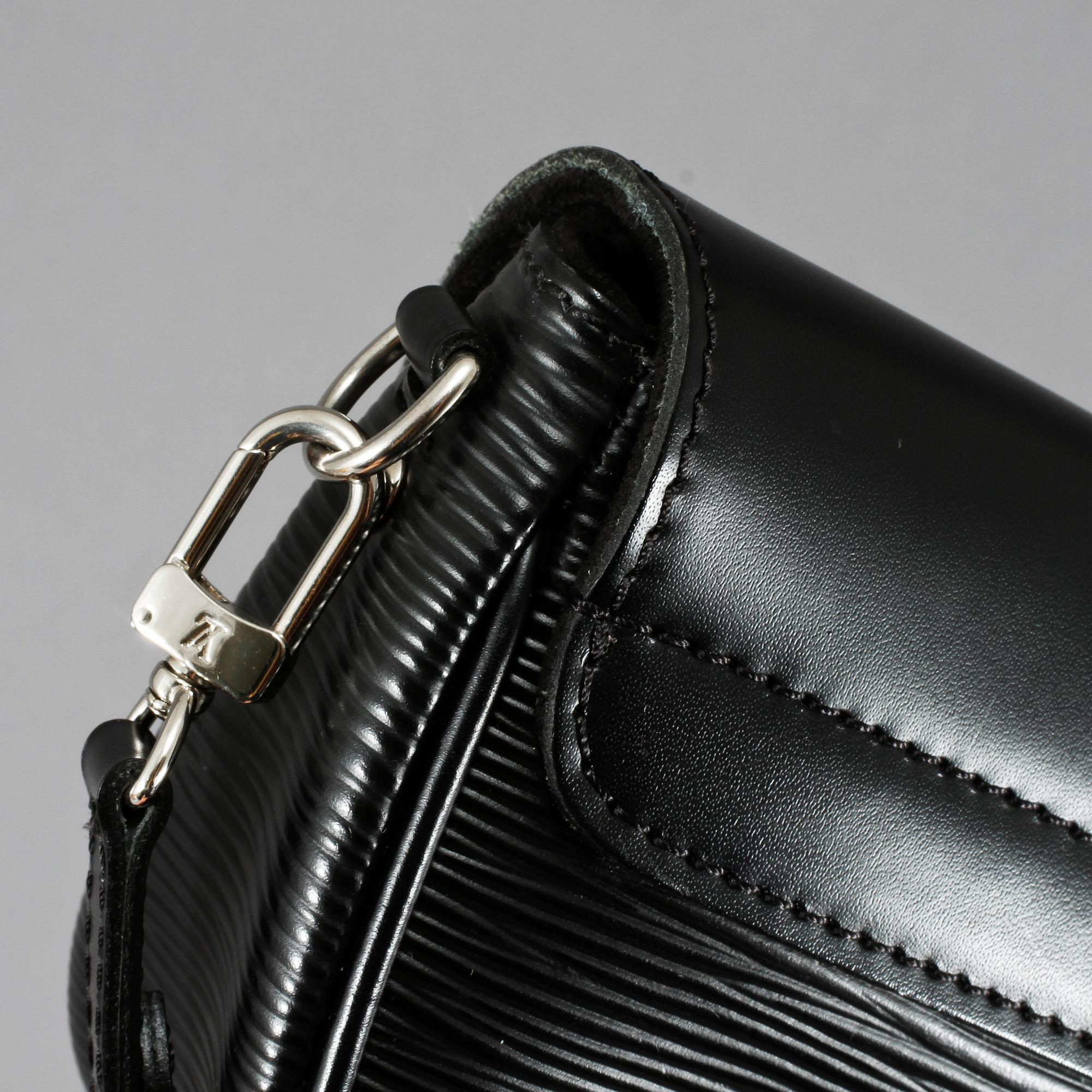 VÄSKA, Louis Vuitton.