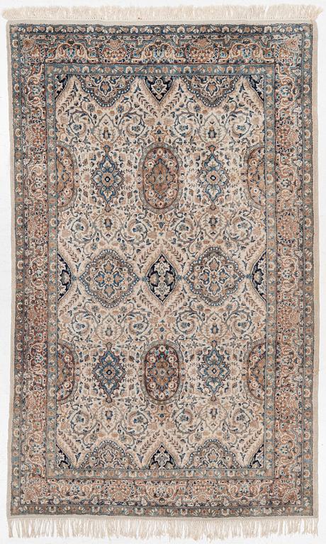 Carpet, approx. 290 x 180 cm.