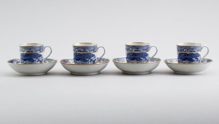 KOPPAR MED FAT, 4 st, porslin, Kina, 1700-/1800-tal.