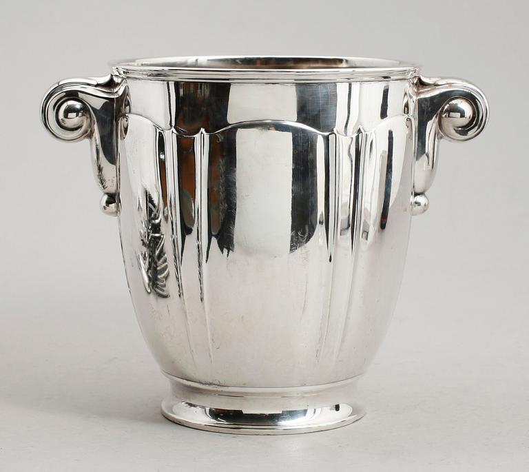 VINKYLARE, nysilver, 1900-talets mitt.
