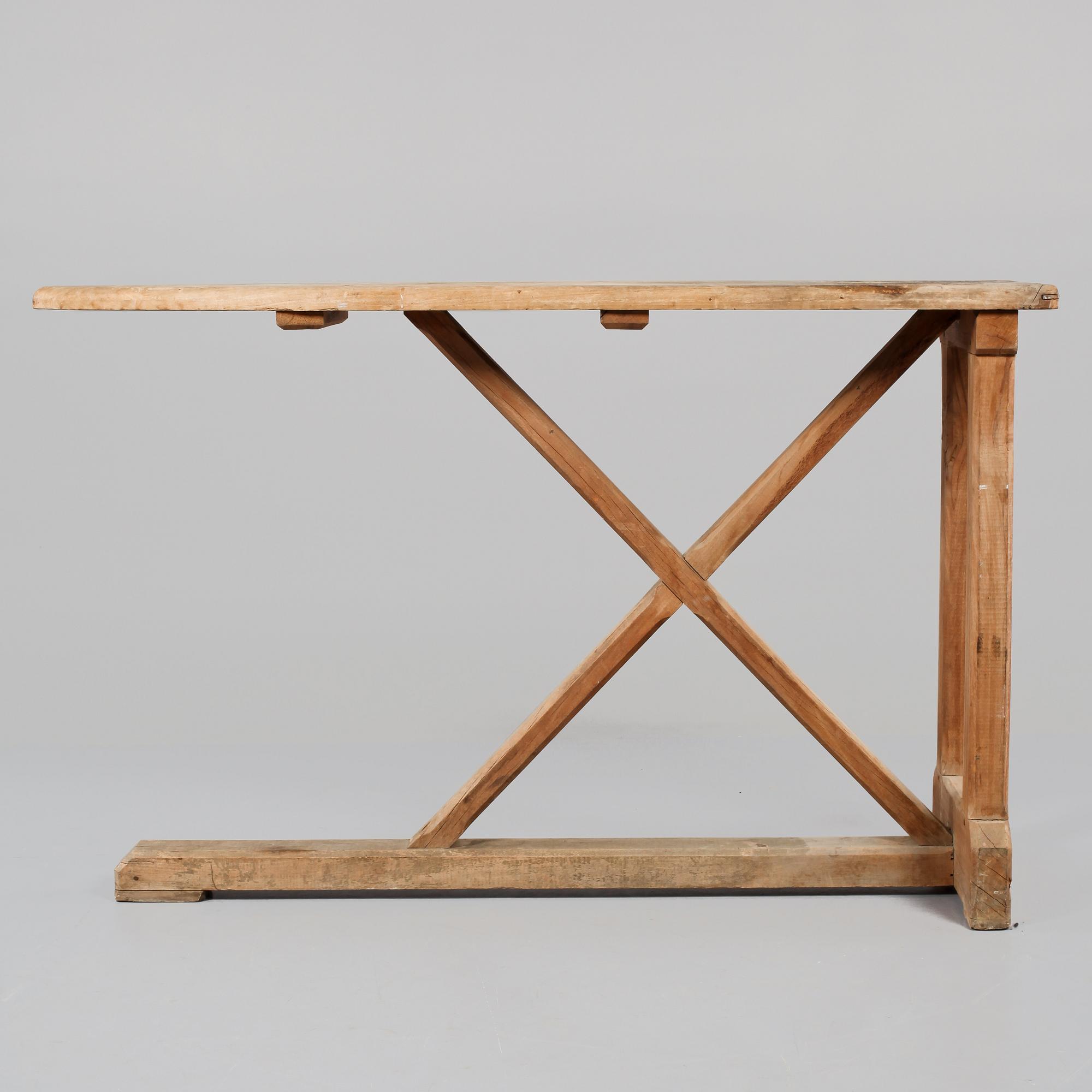 STRYKBRÄDA/SIDEBOARD, 1900-talets första hälft.