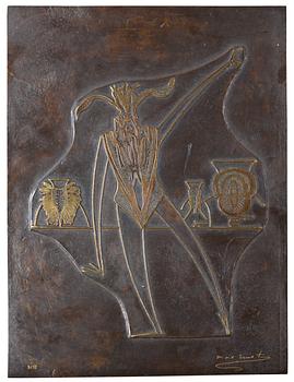 228. Max Ernst, Bronsrelief.
