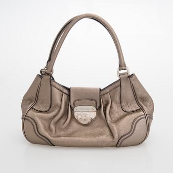 Prada, laukku.