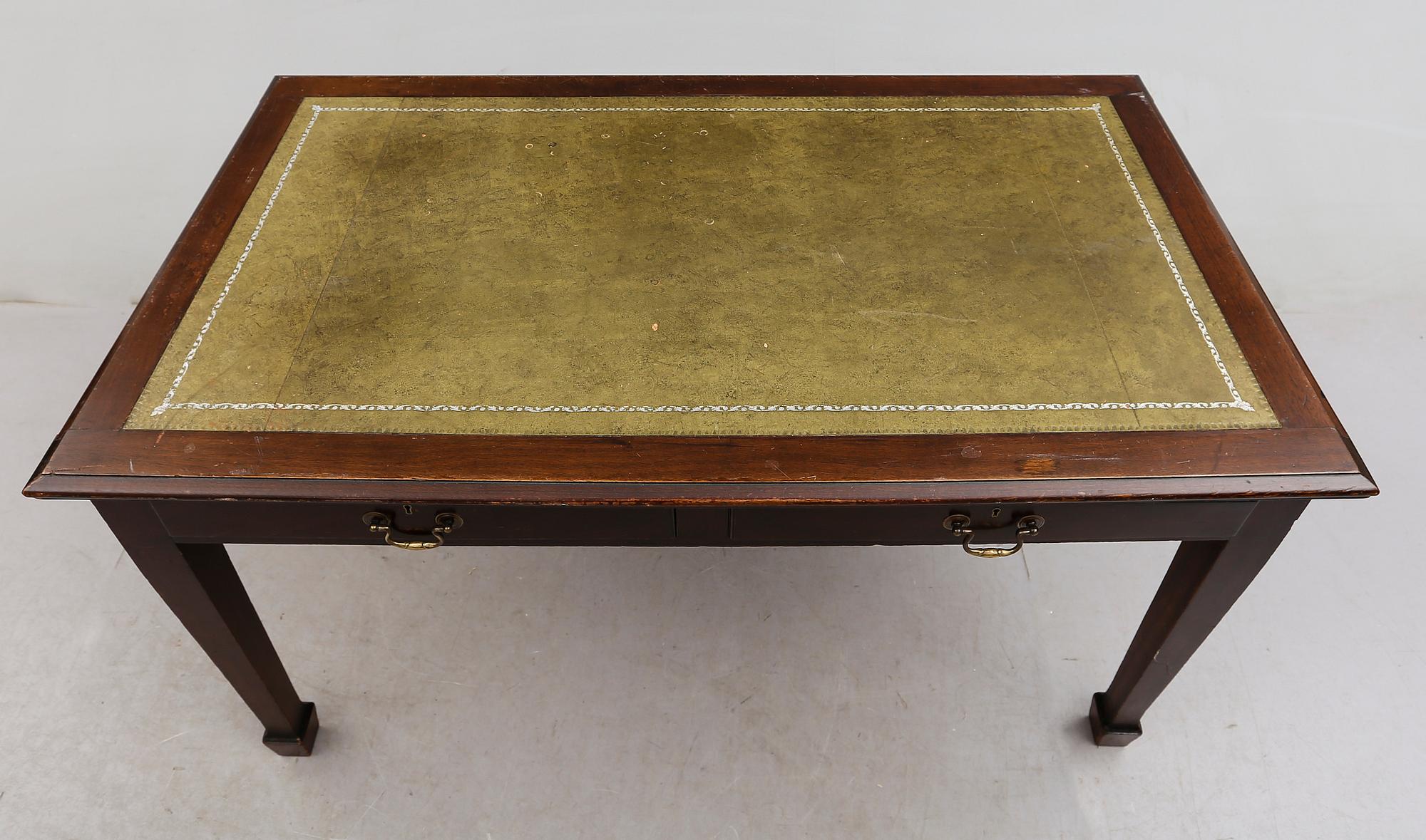 SKRIVBORD, England, 1900-talets andra hälft.