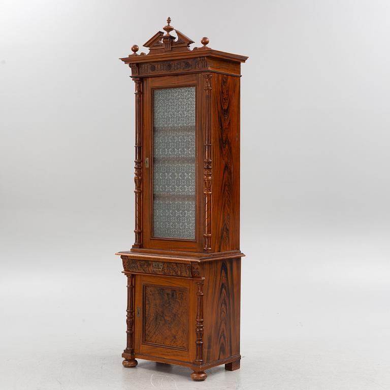 Bokskåp, nyrenässansstil, 1800-talets slut.