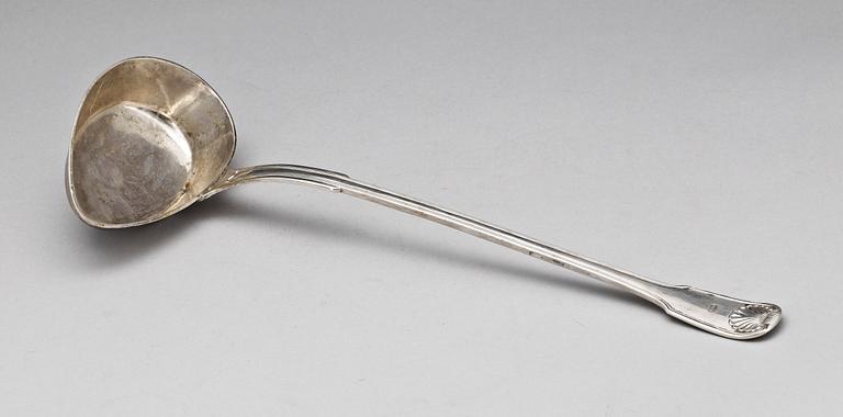 SOPPSLEV, silver, Gustaf Möllenborg, Stockholm 1836. Vikt ca 350 g.