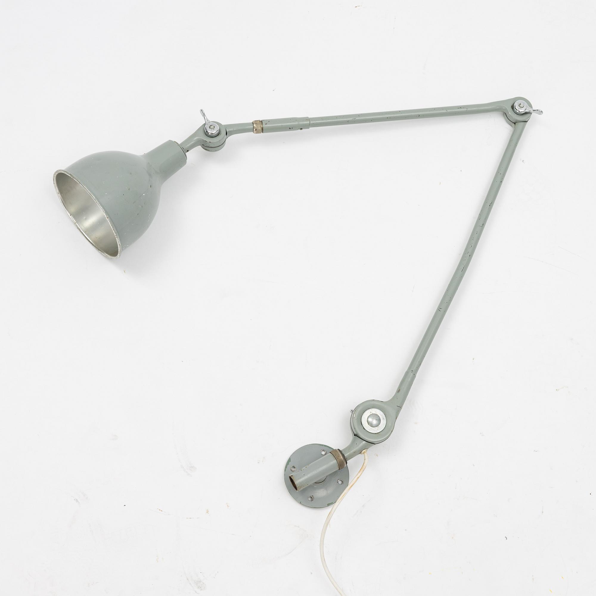 Industrilampa, PeFeGe, 1900-talets mitt.