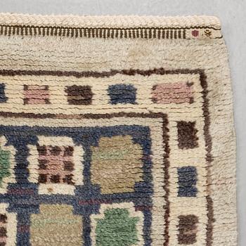 CARPET. "Hästhagen". Knotted pile. 340,5 x 276,5 cm. Signed AB MMF.