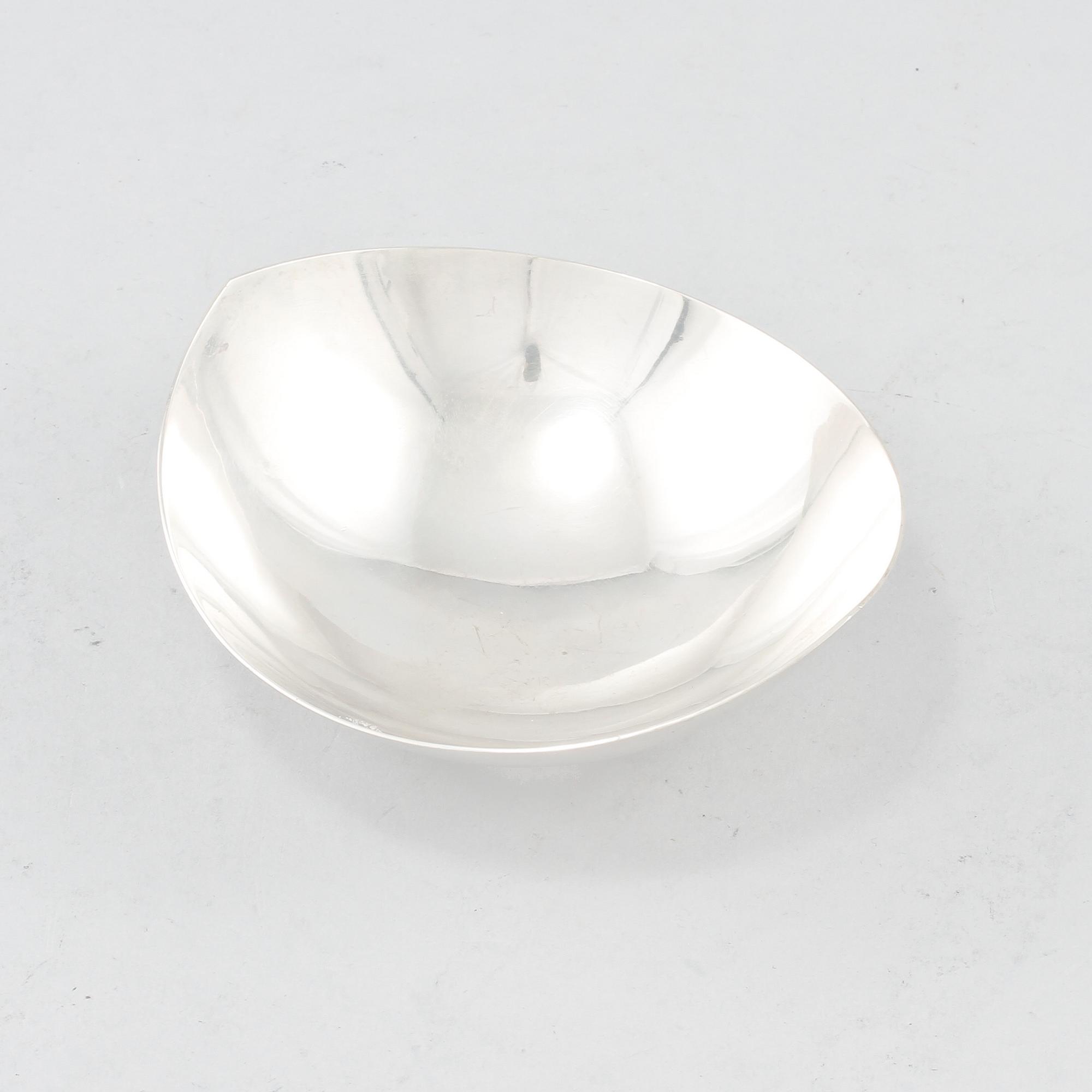 SKÅL, silver, Borgila, Stockholm, 1961. Vikt 155 g.