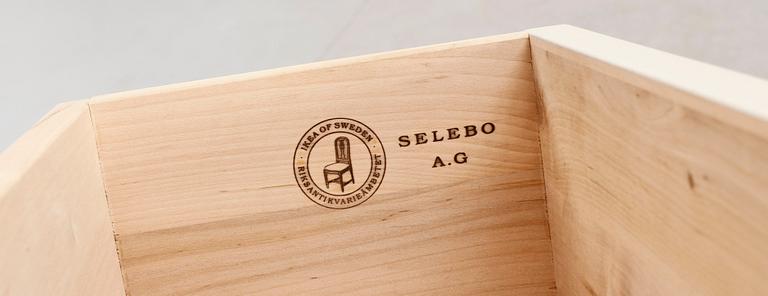 SNEDKLAFFSKÅP, "Selebo", ur IKEAs 1700-tals serie. 1990-tal.