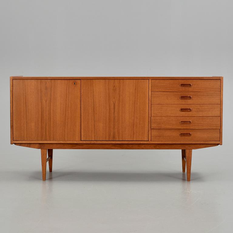 SIDEBOARD, 1900-talets andra hälft.