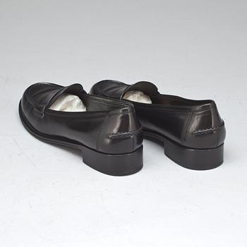 SKOR, dam, Prada, loafers.