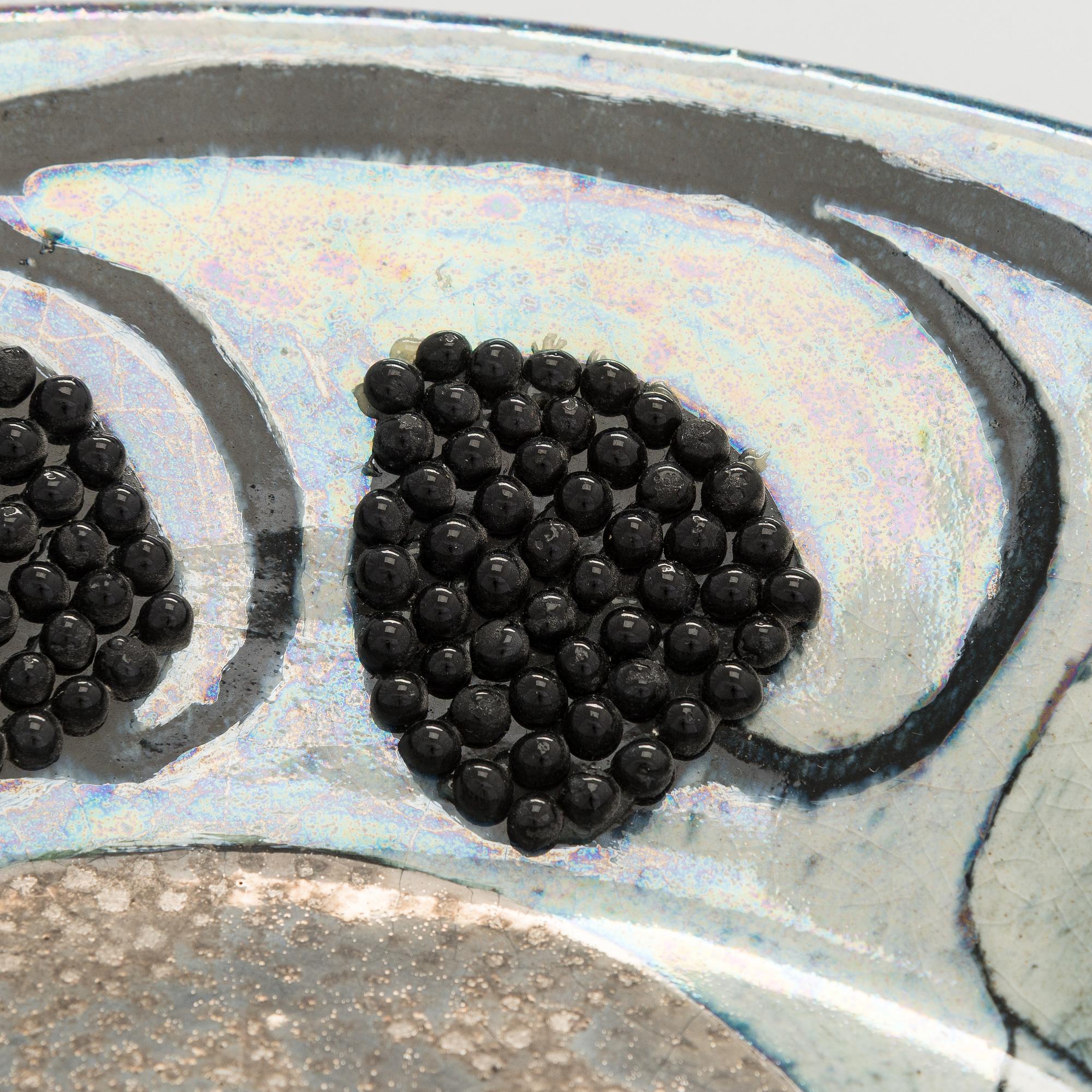 Birger Kaipiainen, dekorationsfat, keramik, signerad Kaipiainen Arabia.