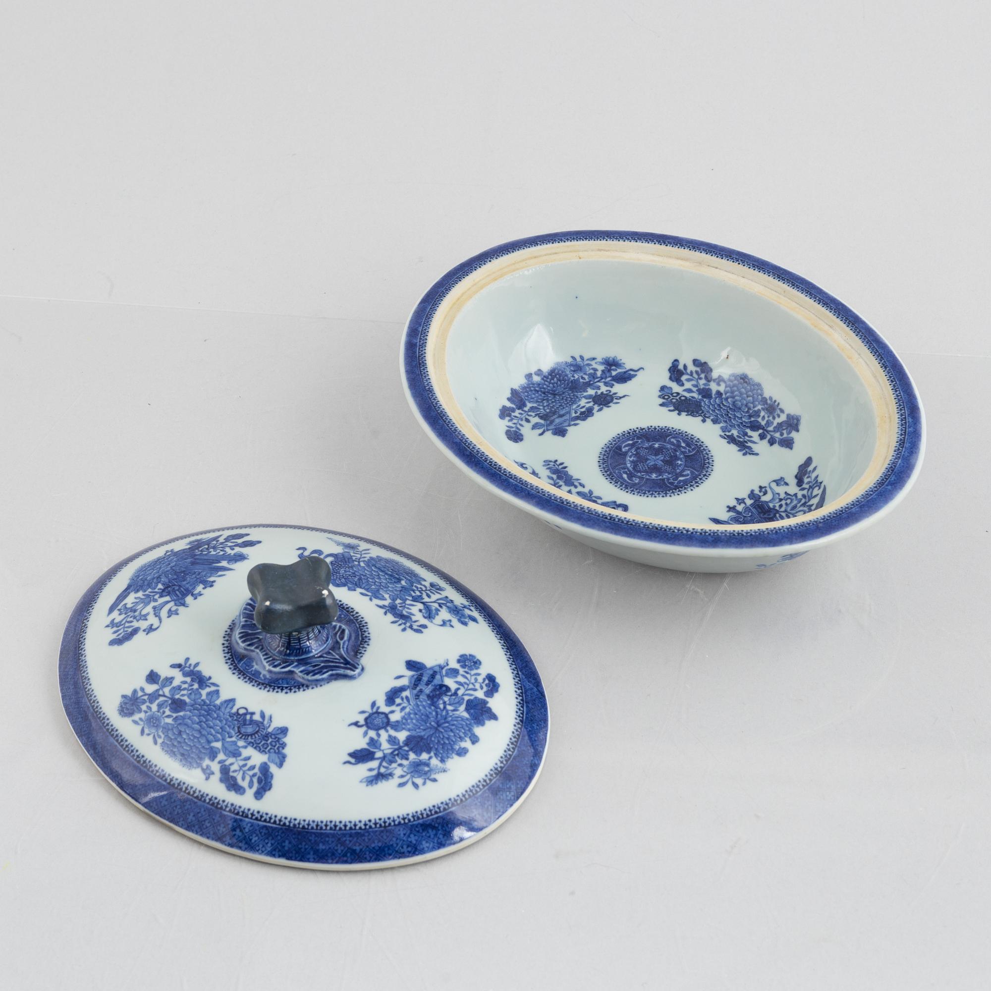 A blue and white porcelain dish with cover, China, Jiaqing (1796-1820).