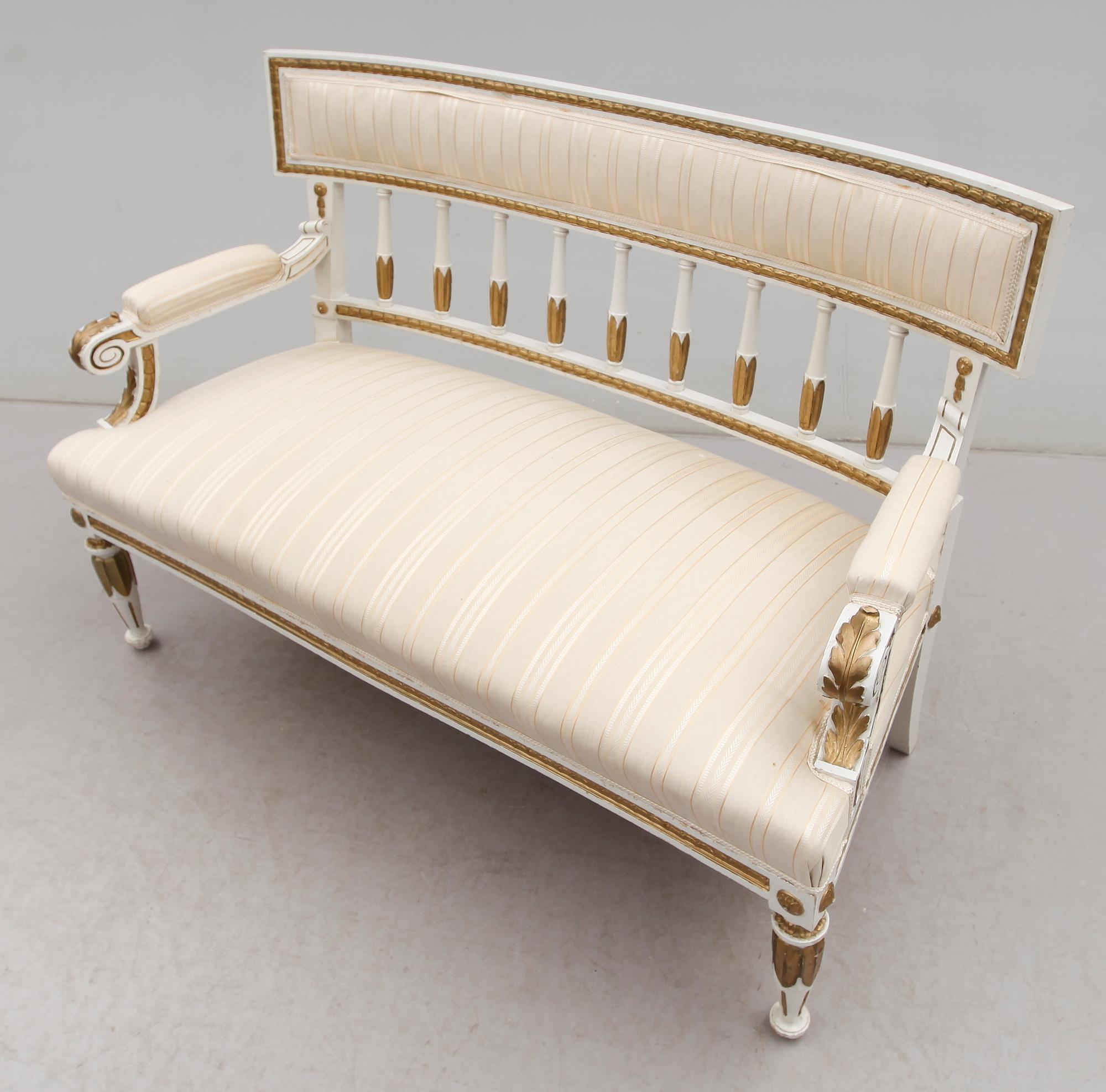 SOFFA, gustaviansk stil, 1800-/1900-tal.