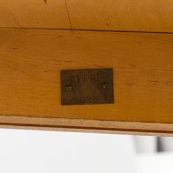 A pair of 1950s chairs.