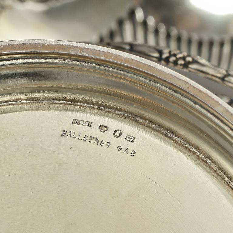 SKÅLAR, ett par, silver, C G Hallberg, 1917. Vikt ca 550 gr.