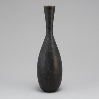 CARL-HARRY STÅLHANE, a unique stoneware vasae, Rörstrand 1955.