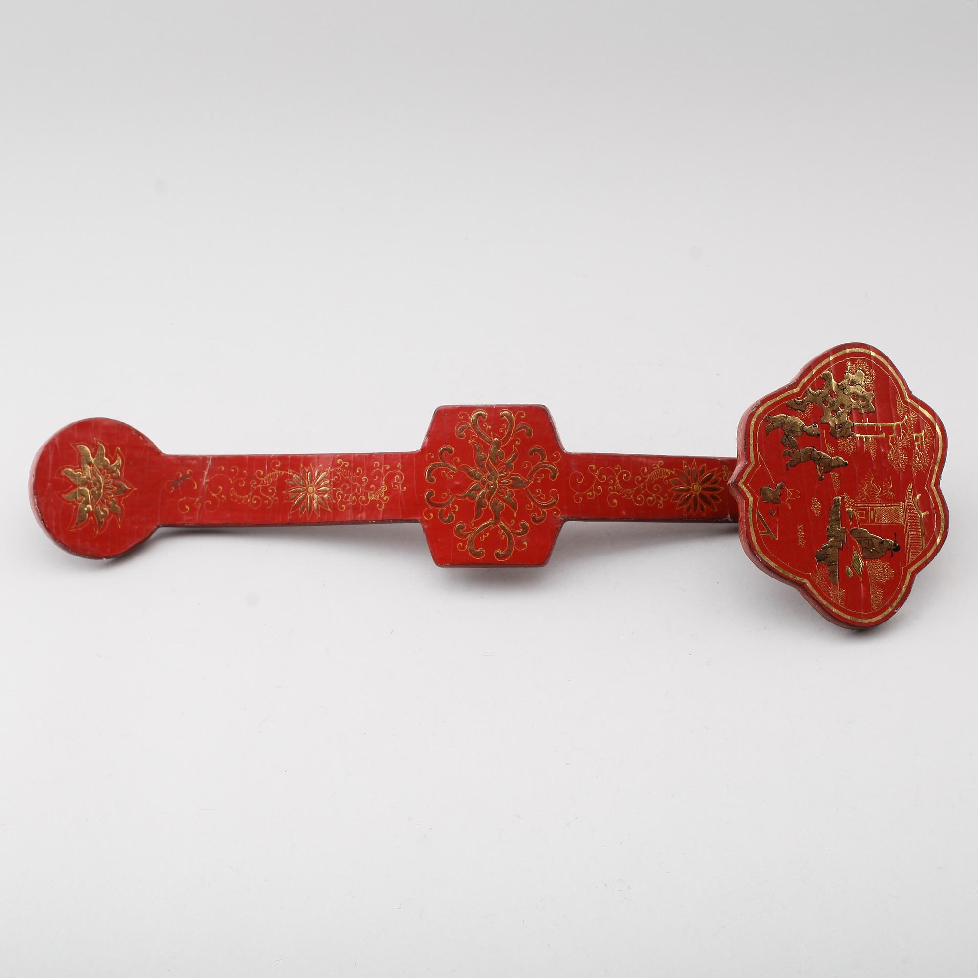 SCEPTRE, rött lackarbete, Kina, 1900-tal.