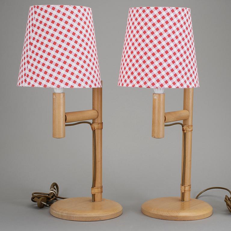 BORDSLAMPOR, ett par. Bergboms, 1970-/80-tal.
