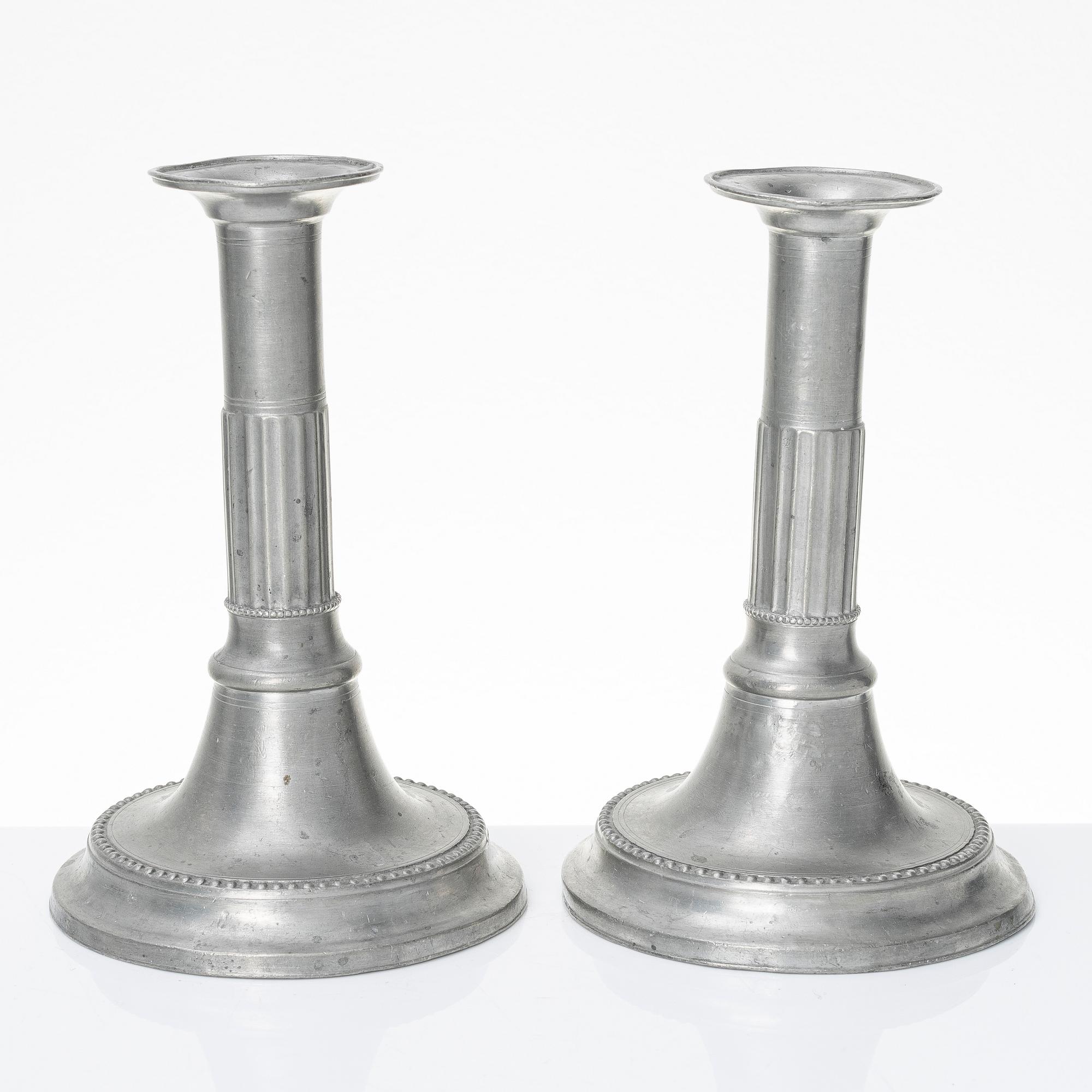 Ljusstakar, 2 par, tenn, bl.a. Israel Berglund, Malmö, 1800-tal.