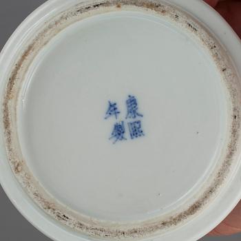VAS, porslin, Kangxi stil, Kina 1800-talets slut.