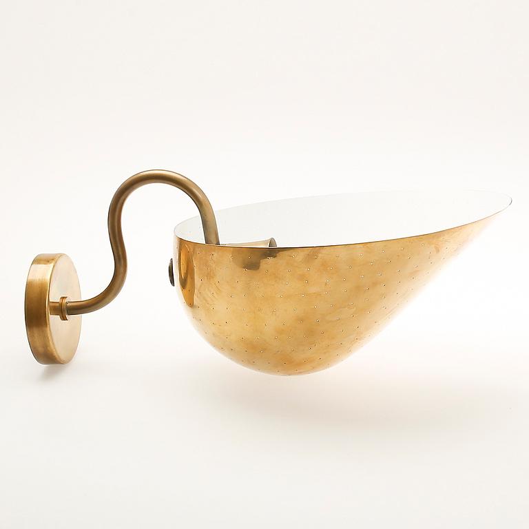 Carl-Axel Acking, vägglampetter, ett par, modell "5019", Bröderna Malmströms Metallvarufabrik, 1940-50-tal.