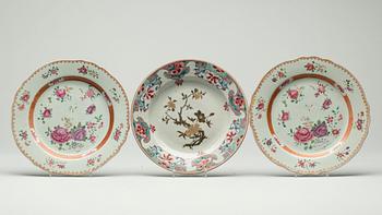 TALLRIKAR, 3 stycken, Kina Qianlong (1736-1795).
