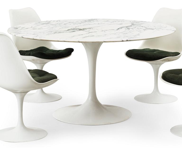 An Eero Saarinen 'Tulip' marble top dining table, Knoll International, USA.