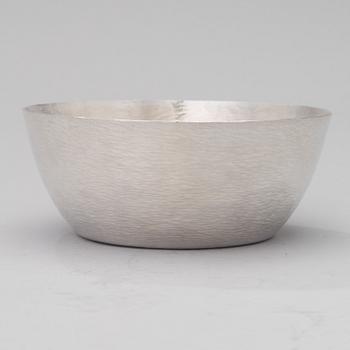 TAPIO WIRKKALA, SKÅL, sterling silver, Hopeakeskus, Tavastehus 1971. Vikt 568 g.
