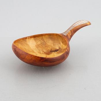 Roger Jonsson, a cup.