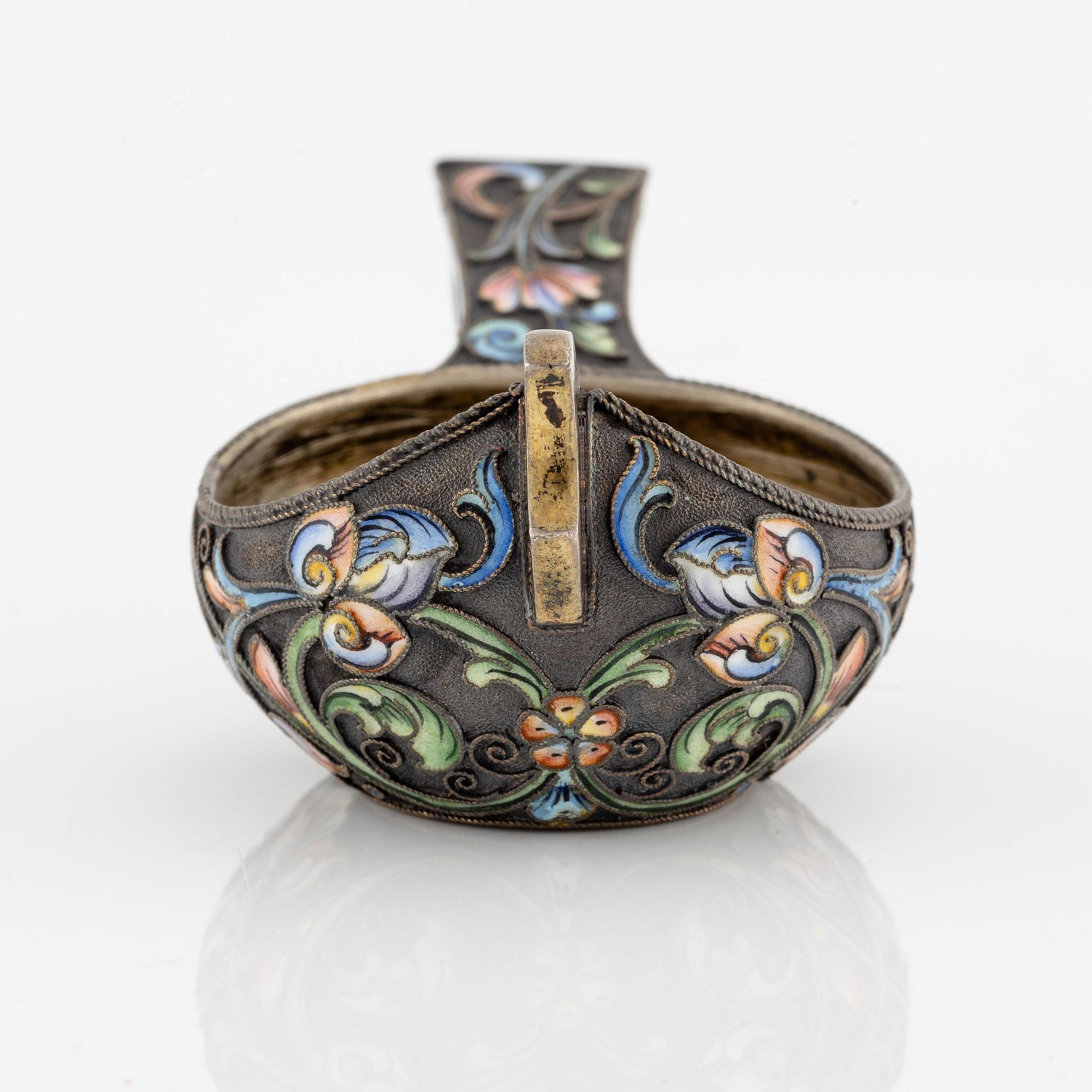 Costume jewellery and a kovsh, silver, three pieces, Russia.