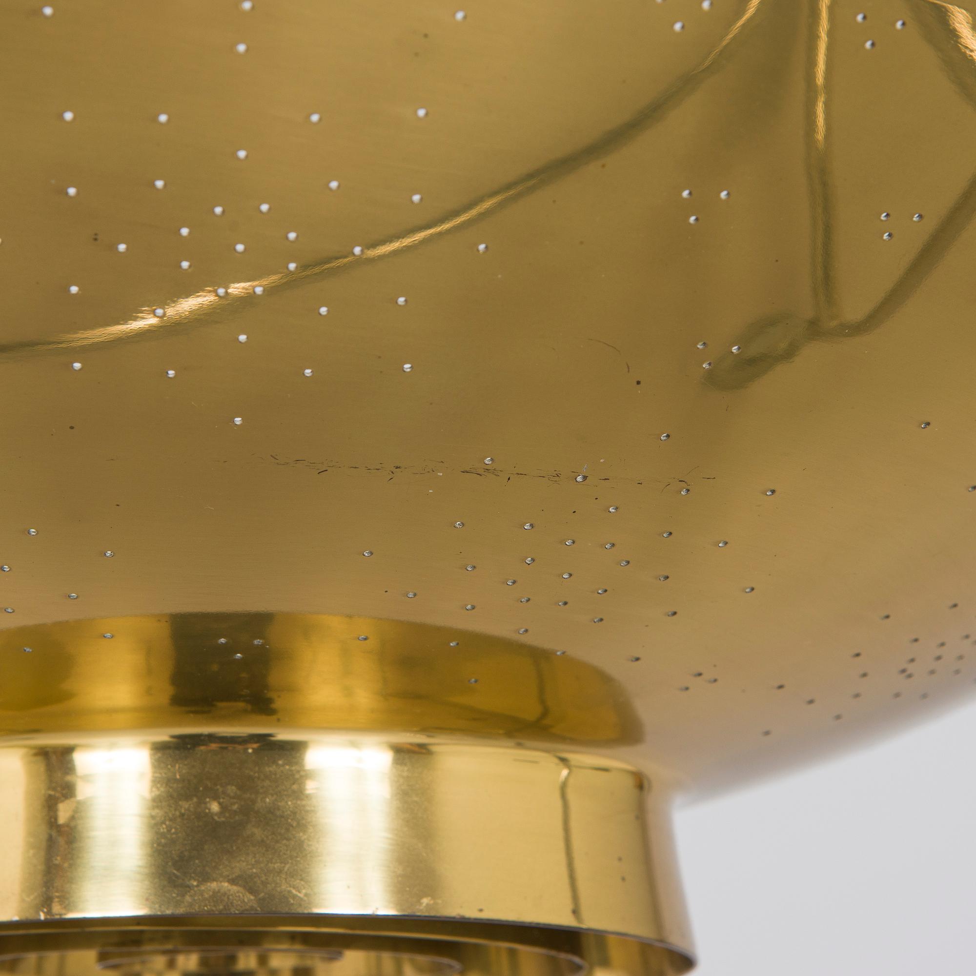 Paavo Tynell, a mid-20th-century '9060' pendant light for Taito, Finland.