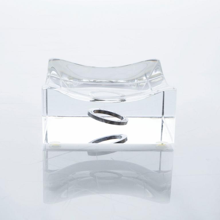 EFVA ATTLING, 6 st glas, "Amor Vincit Omina" samt skål, "Endless", glas och silver, Orrefors, omkring år 2000.
