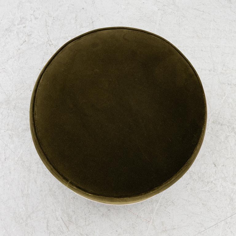 A 'Laurent' pouffe, RIJD.