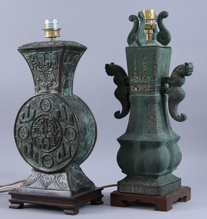 BORDSARMATURER, 2 st, orientaliska, 1900/2000-tal.